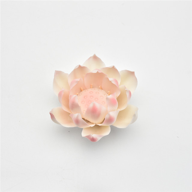 OEM Großhandel Home Decor Porzellan Statue Handmade Crafts Figur Keramik Blume
