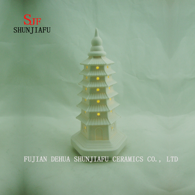 Der Kerzenhalter in Pagodenform (L)