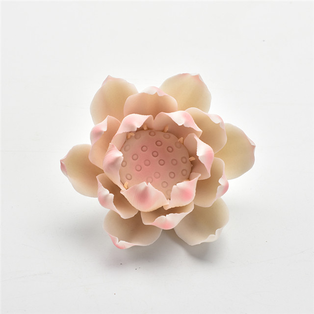 OEM Großhandel Home Decor Porzellan Statue Handmade Crafts Figur Keramik Blume