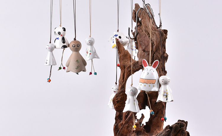 Verarbeitung von kundenspezifischen verschiedenen Zeichentrickfiguren Kreative Keramik-Gl&ouml;ckchen