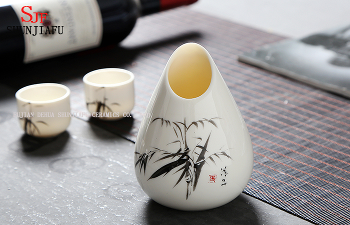 Bone China Cup / Keramikwein; Tasse mit Druck.