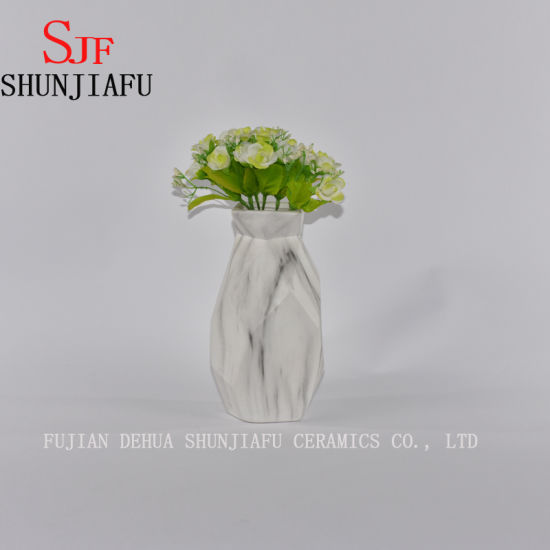 Kleine alte keramische Blumenvasen dekorativ - chinesische orientalische Vasen für Hauptdekoration