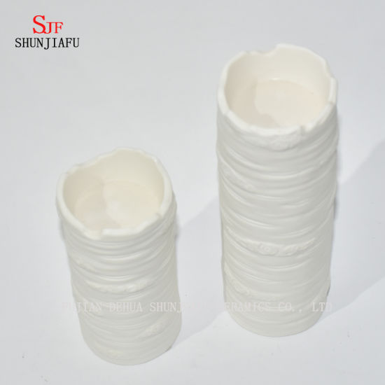 Einfache weiße Keramikvase