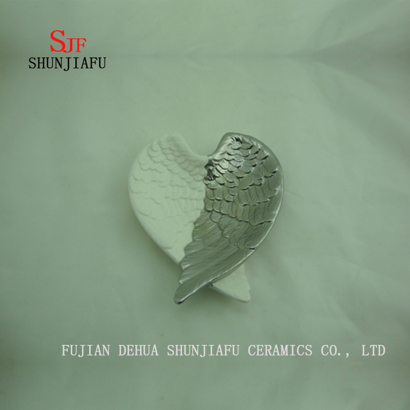 Angel Wings Plate Die Farbe ist Wei&szlig; und Gold, Candy Ceramic Dish