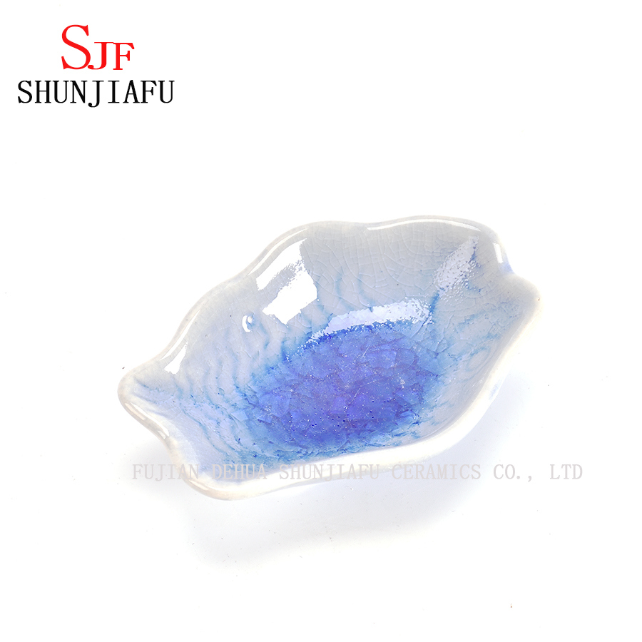 L&ouml;ffelf&ouml;rmige Keramiksauce Dish White Color Porzellan-Verkostungsl&ouml;ffel