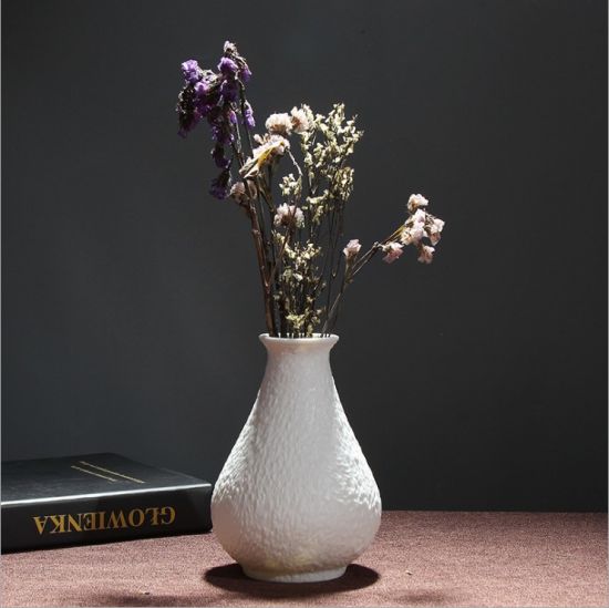 Großhandel Fabrikpreis Verschiedene elegante weiße Keramik Porzellan Blumenvase