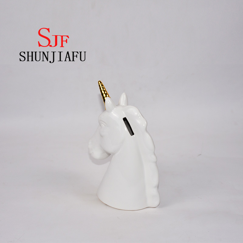 Sparschwein aus Keramikpferdekopf