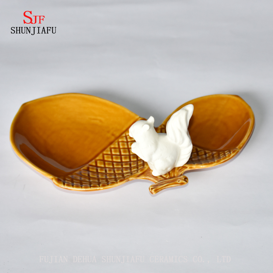 Kreative Doppelkiefernzapfen und s&uuml;&szlig;e Vogelkeramik-Gew&uuml;rzplatte / B.