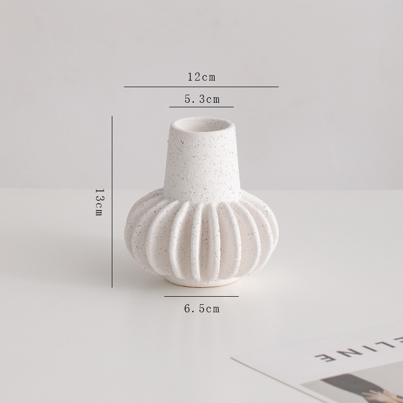 Keramikvasen für die Raumdekoration im Schlafzimmer