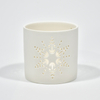 Weißes Porzellan kreisförmiger Hohlloch -Schneeflockenstil Keramik Hohlauslöscher Kerzenhalter