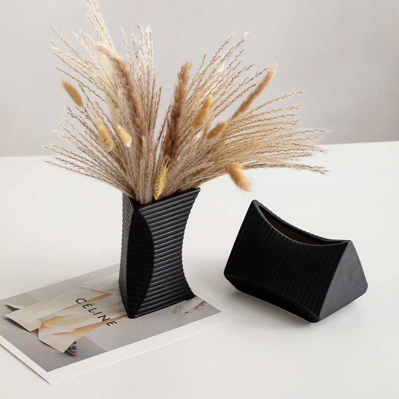 Moderne minimalistische Porzellanbodenvase - Mehrere Farben, glasiert schwarz, weiß usw. Finish für zeitgenössisches Home Office Decor