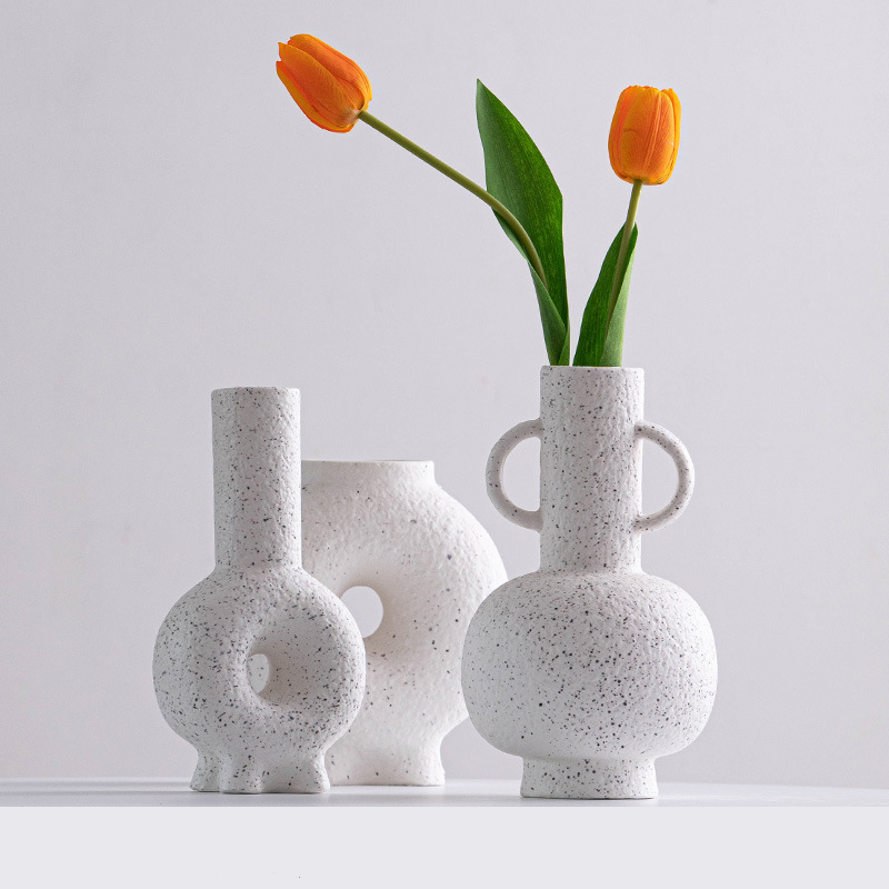 Kreativität und Innovationsstil Design Porzellan Vase Home Desktop -Dekorationen weiße Sandkörnchen fühlen Keramikvase