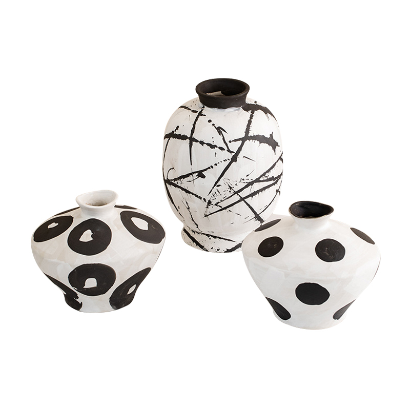 Wo die Erde Artisanal Ceramic Vase trifft