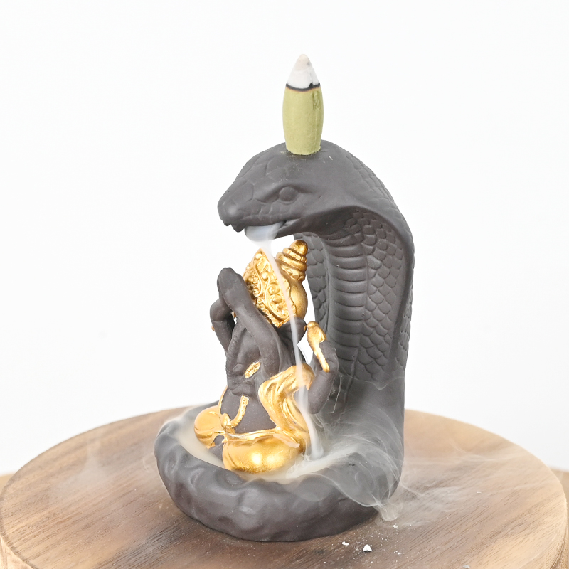 Skulpturen im Ganesha und Schlangenstil Ganesha Stil Design Keramik Wasserfall Backflow Weihrauchbrenner
