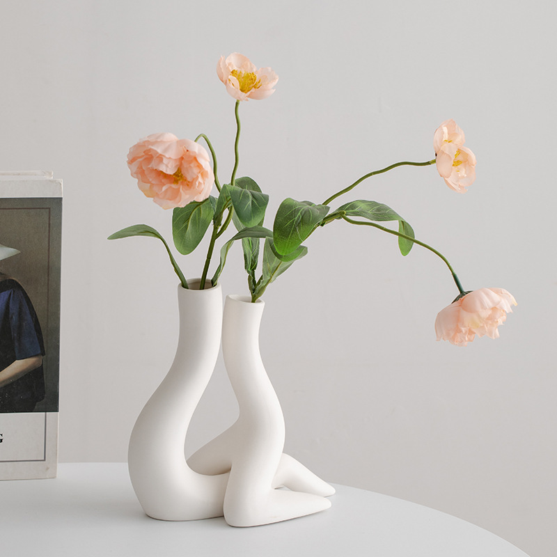 Stilvoller dekorativer Akzent für Schreibtische und Regale handwerklicher Keramik -Tischtop -Vase