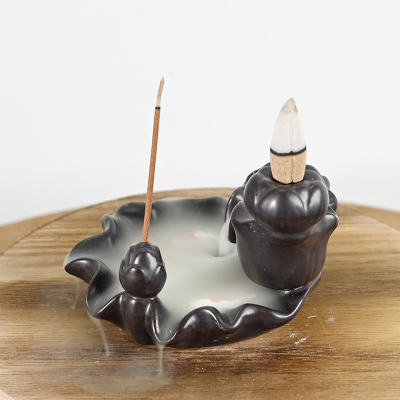 Keramik Wasserfall Backflow Weihrauch Brenner Lotus Style Design Zwei Goldfische spielen