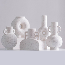 Kreativität und Innovationsstil Design Porzellan Vase Home Desktop -Dekorationen weiße Sandkörnchen fühlen Keramikvase