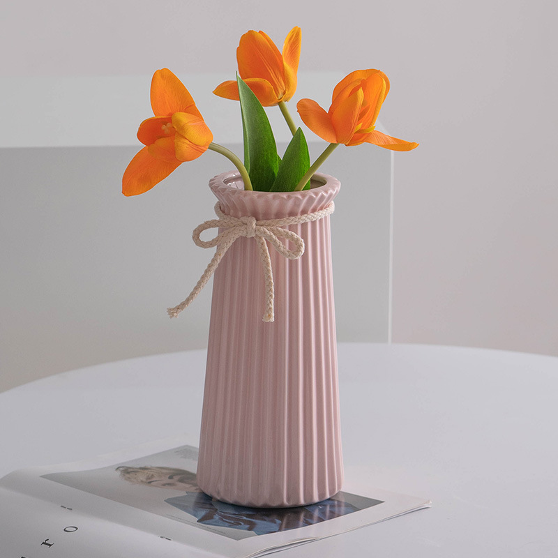 Akzeptieren Sie eine maßgeschneiderte Verarbeitungsdesktop -dekorative Keramikvase