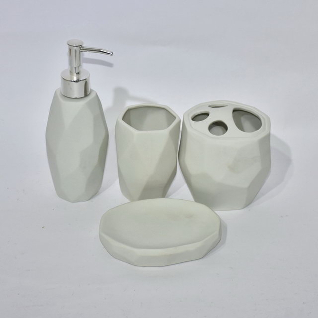 Einzigartiges Design-Set Vier Badezimmer Sanitärzubehör Badezimmerzubehör Badezimmer-Set Keramik