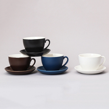 benutzerdefinierte Logo Geschenkbox Porzellan Kaffeetasse 320ml Schwarz 、 Weiß Passend zu Keramik Tasse Teller Kaffee Keramik Tasse Set