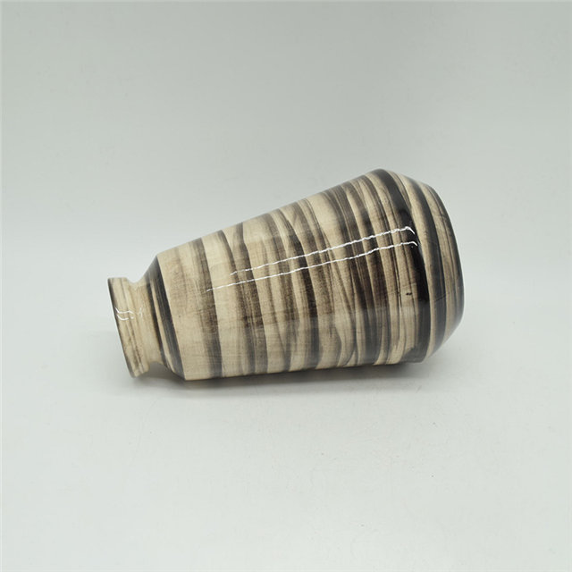 Heimtextilien Dekoration Tischplatte Keramik Vase Desktop Dekoration Polyhedrose Schwarz und Gelb Keramik Vase